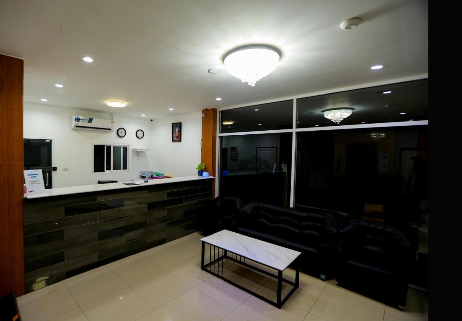 Royal Star Suites Pattaya Zewnętrze zdjęcie