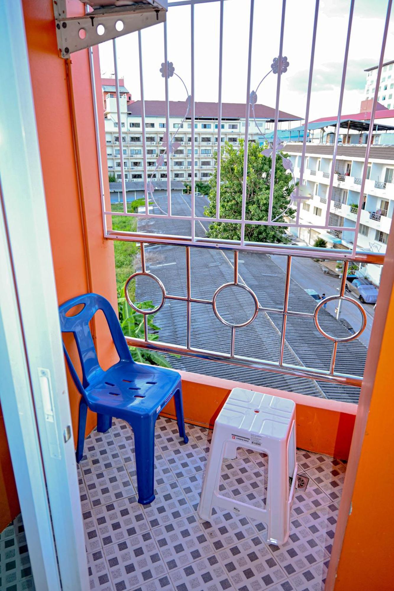 Royal Star Suites Pattaya Zewnętrze zdjęcie